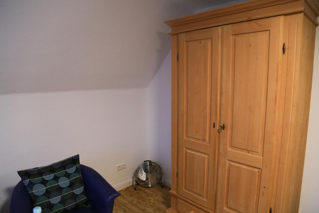Cafe-Konditorei-Pension Sander Niederfell Buitenkant foto